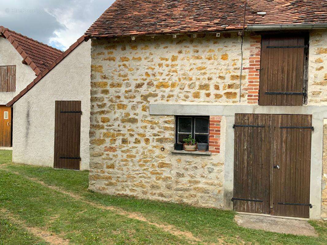 Maison Mouhers 3 pièce(s) 53 m2 + dépendances - photo 8