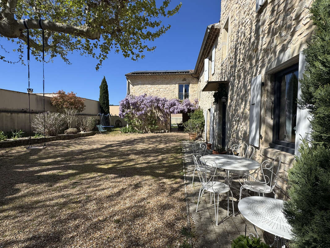 Maison à SAINT-MARCEL-LES-SAUZET