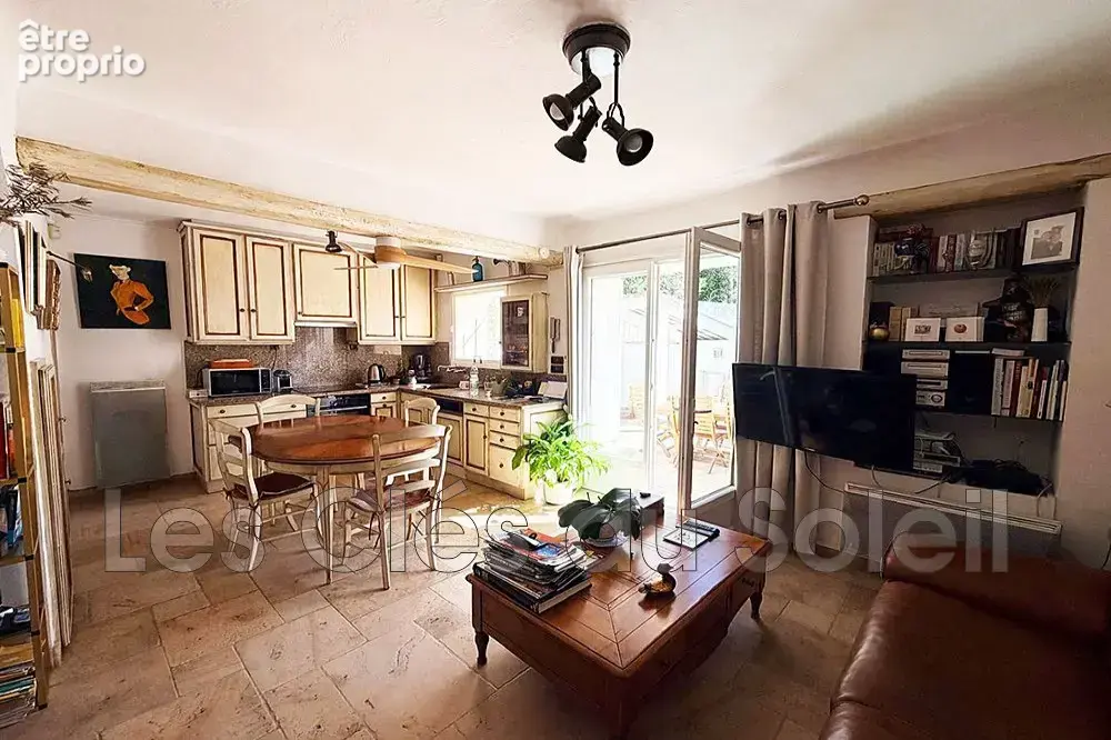 Maison 3 pièces 70 m² à vendre à Marseille-12e (13012) - photo 3