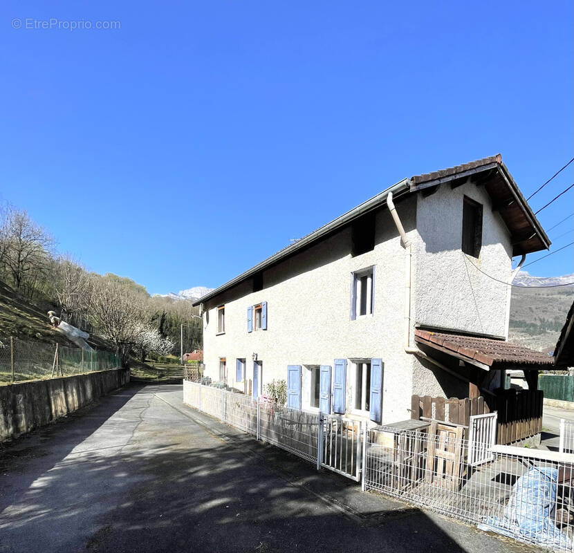 Maison à VIF