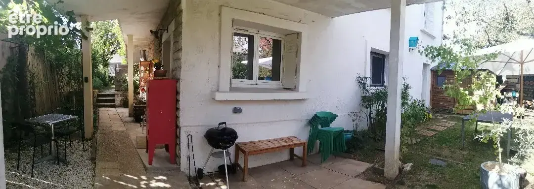Poitiers Ouest : Maison renovée de 155m²hab. 6 ch . - photo 15