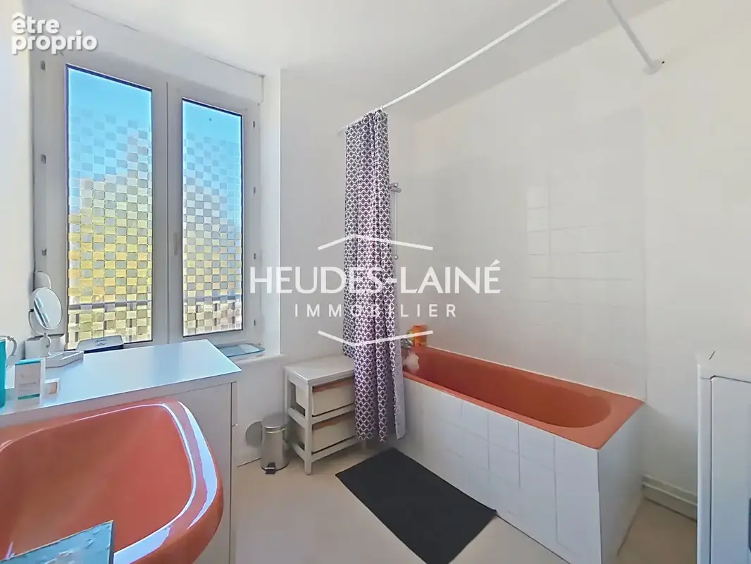 Appartement  F4 3 chambres 99m²  centre-ville - 50300 AVRANCHES - photo 7