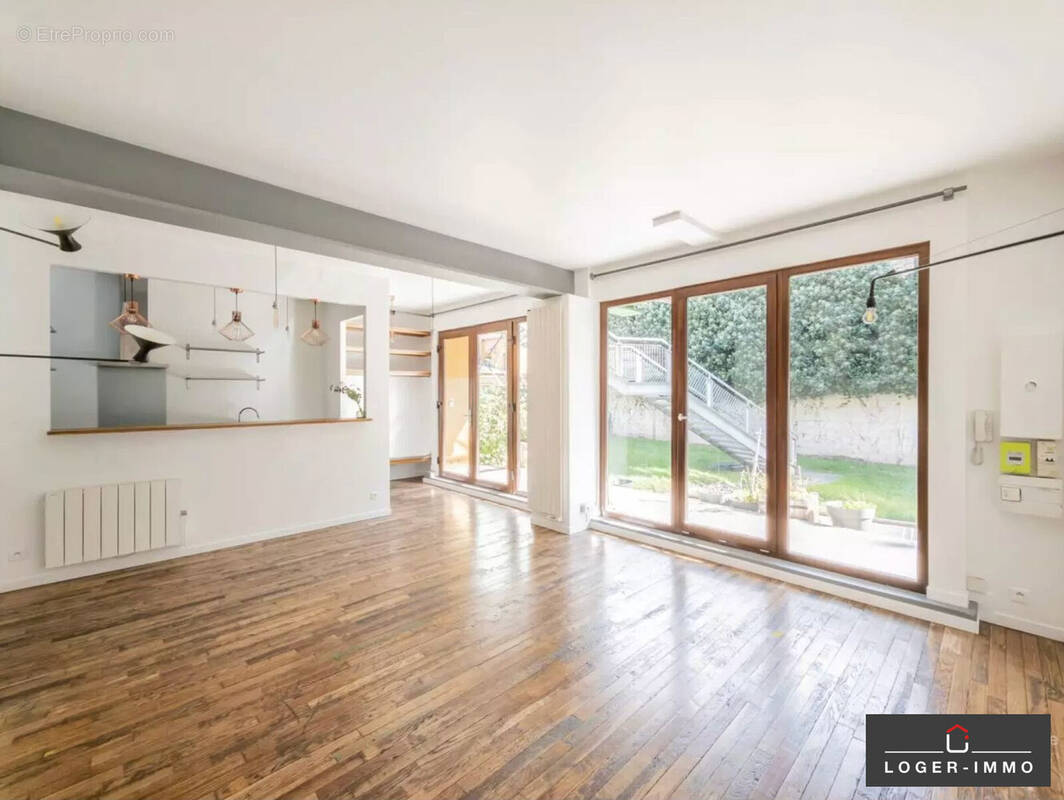 Appartement à IVRY-SUR-SEINE