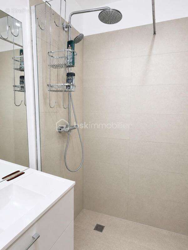 Appartement à PARIS-19E