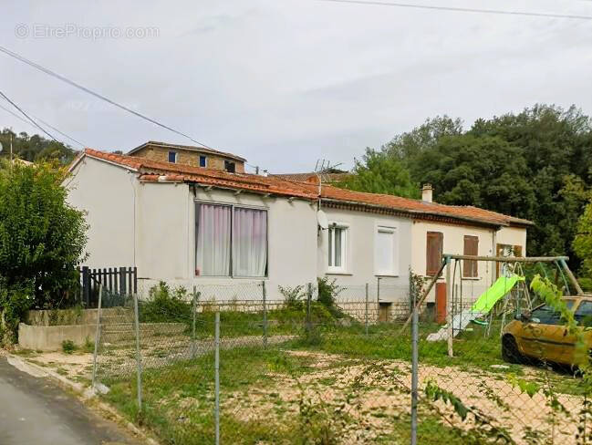 Maison à CENDRAS