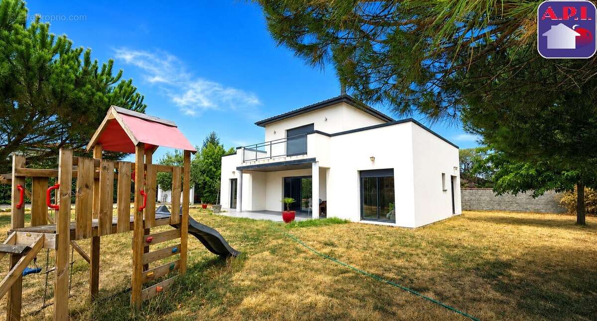 Maison 134 m² à Saverdun  - photo 8