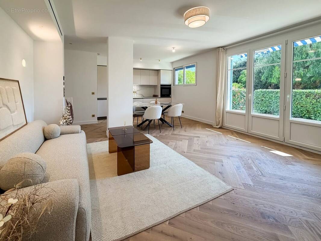 Appartement à BEAULIEU-SUR-MER