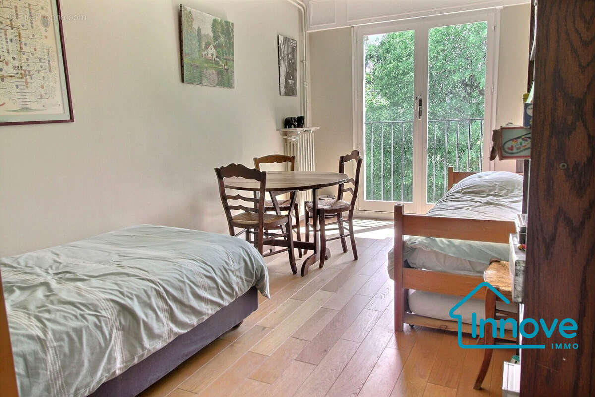 Appartement à VERSAILLES