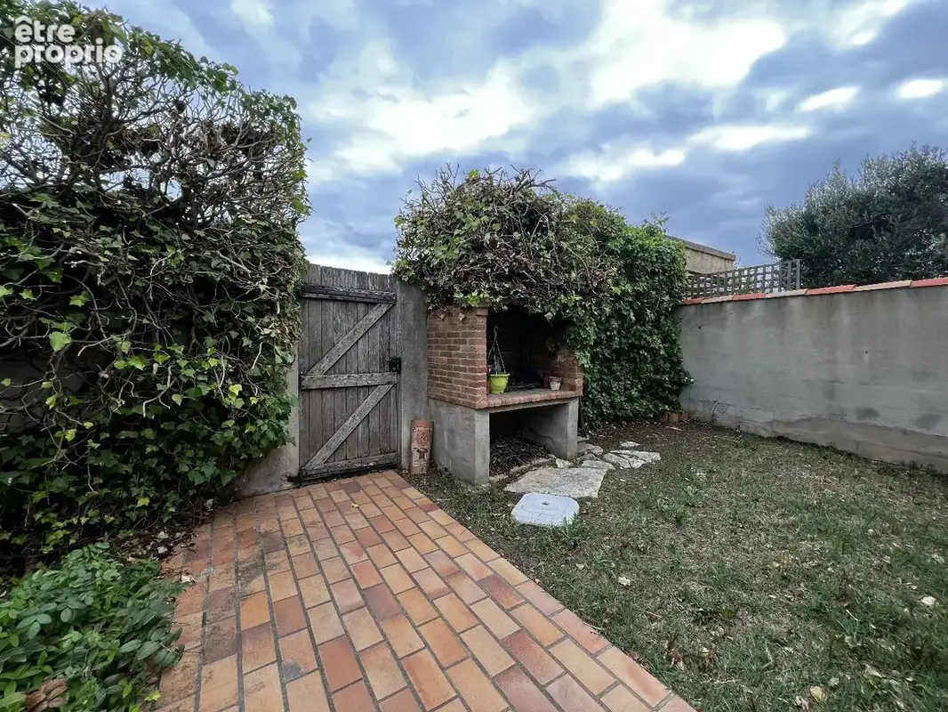 LA PEYRADE- Potentiel exceptionnel pour cette maison de plain-pied à rénover ! - photo 8