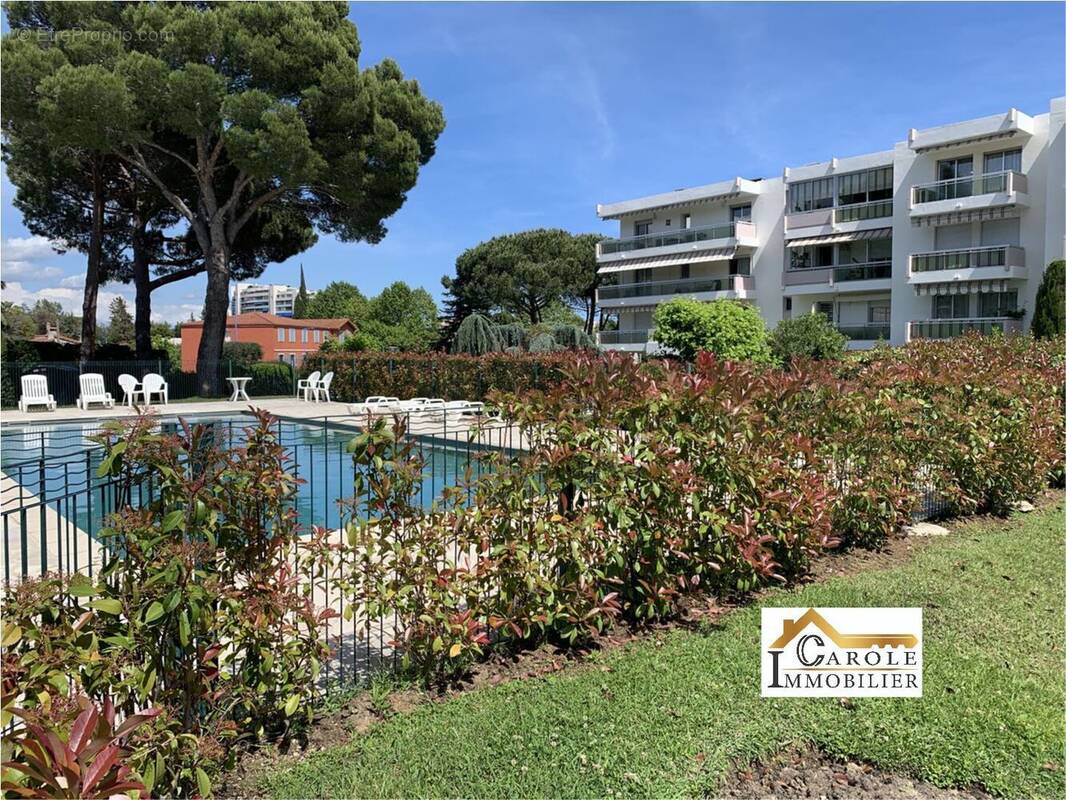 Appartement à MANDELIEU-LA-NAPOULE