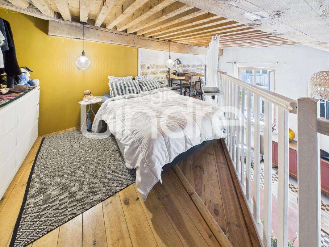 Vente - Appartement - 2 pièces + cuisine - 35 m² - 198 000 € - - photo 7