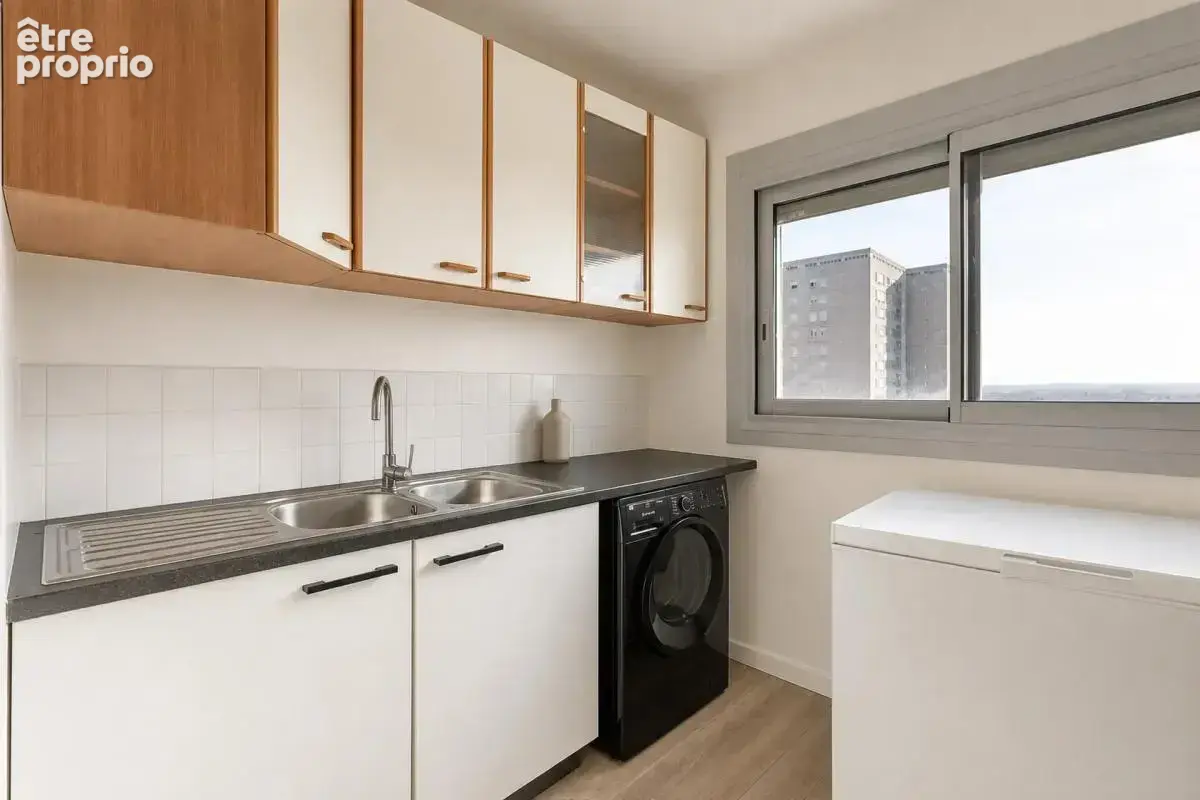 Investissement locatif à Vénissieux - T3 58 m² - photo 1