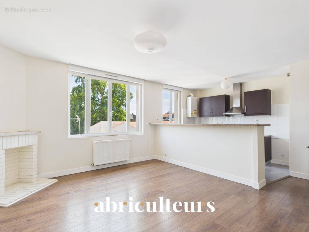 Appartement à BORDEAUX