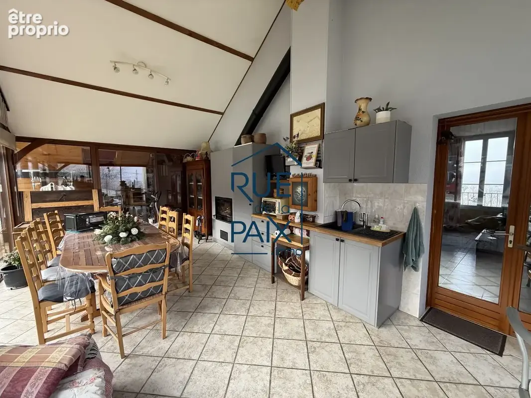 Maison 5 pièces 226 m² à vendre à Colombiers (86490) - photo 4