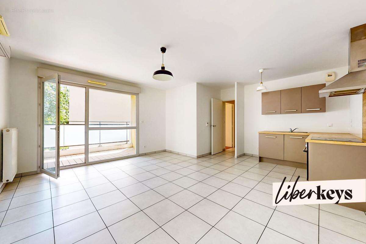 Appartement à LYON-8E