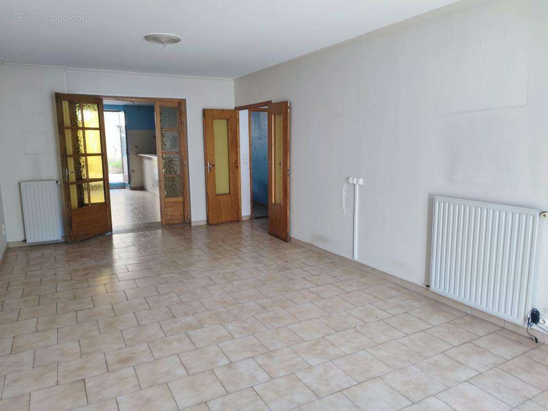 GRAND DUPLEX T4 avec cour intérieure BAGNOLS-SUR-CEZE 30200 - photo 2