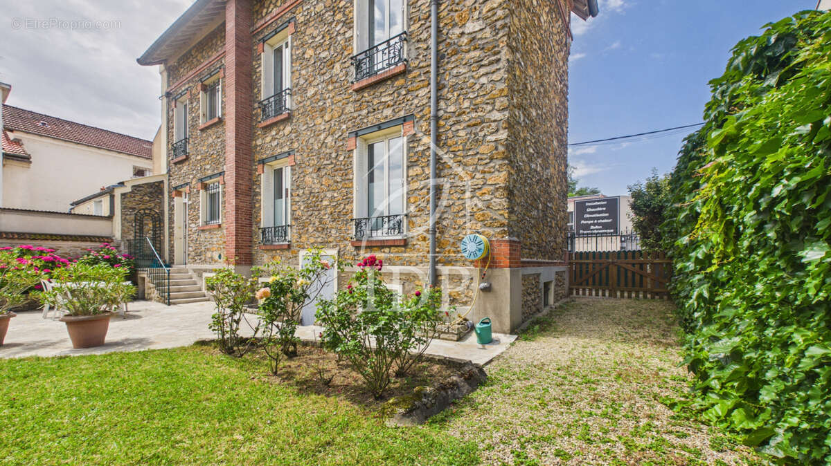 Maison à CORBEIL-ESSONNES