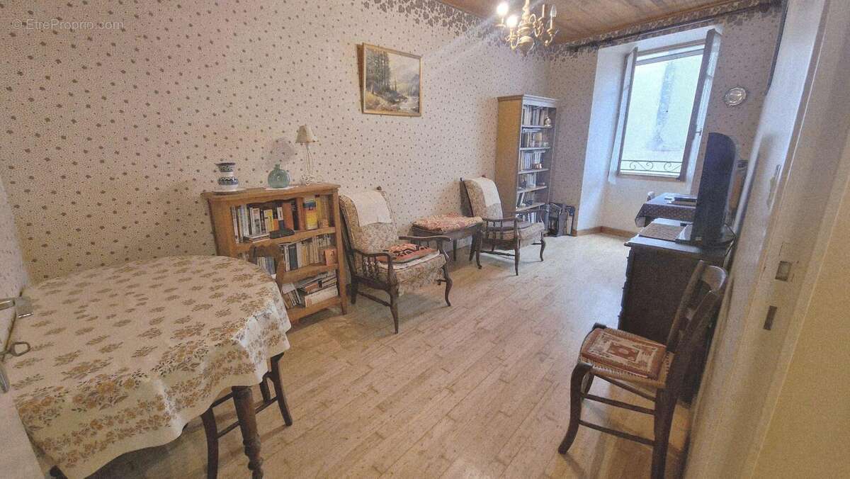 Maison 87 m² à Luc-En-Diois  - photo 2