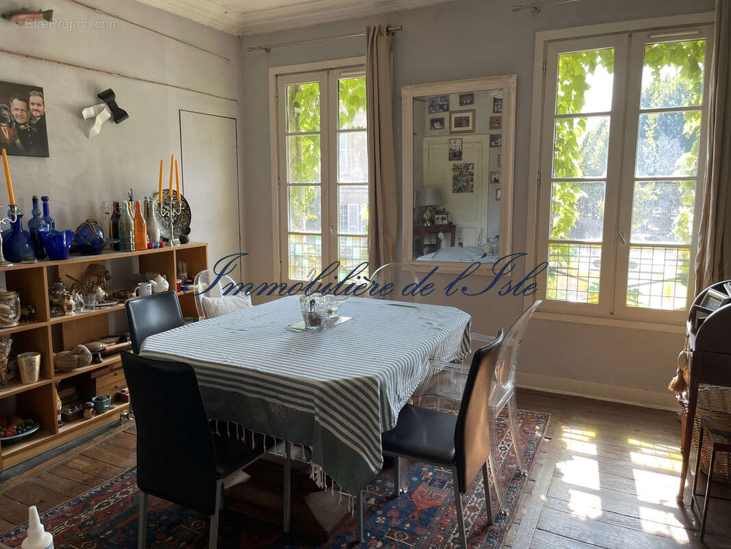 Maison de charme atypique, la ville a vos pieds - photo 3