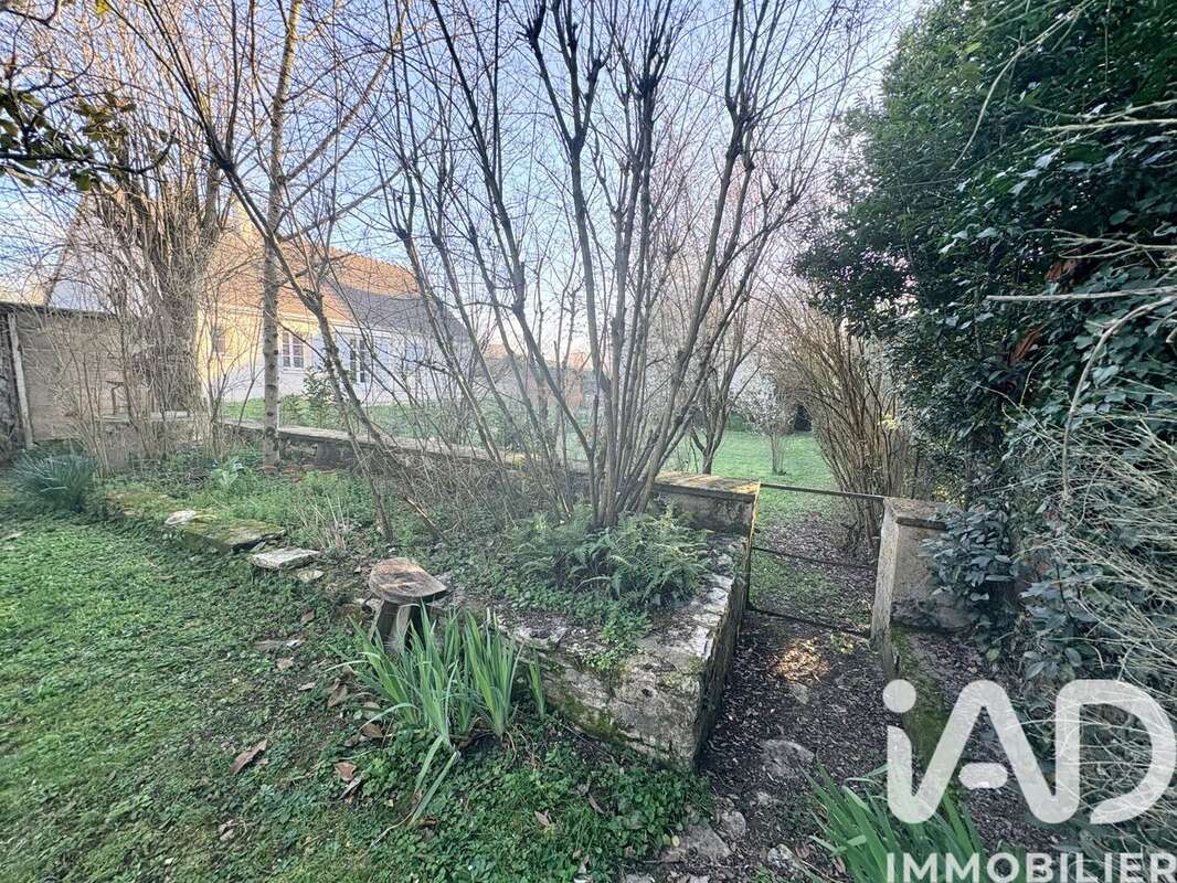 Photo 7 - Maison à DUN-SUR-AURON