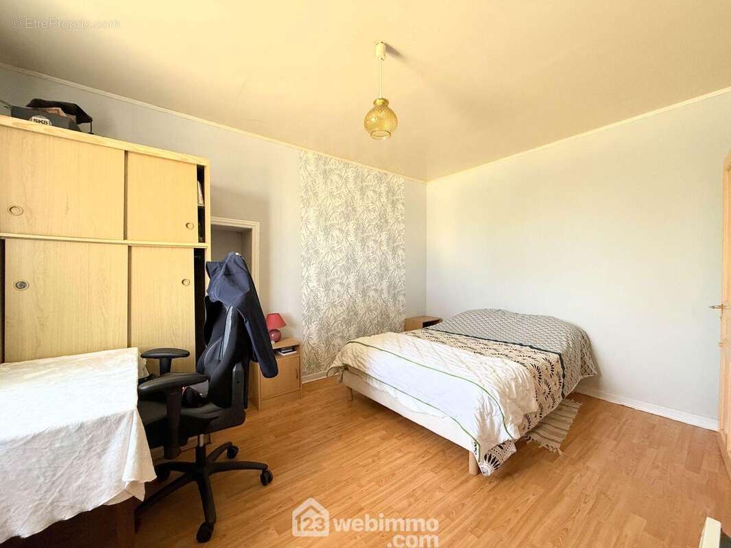 Appartement à PLESTIN-LES-GREVES
