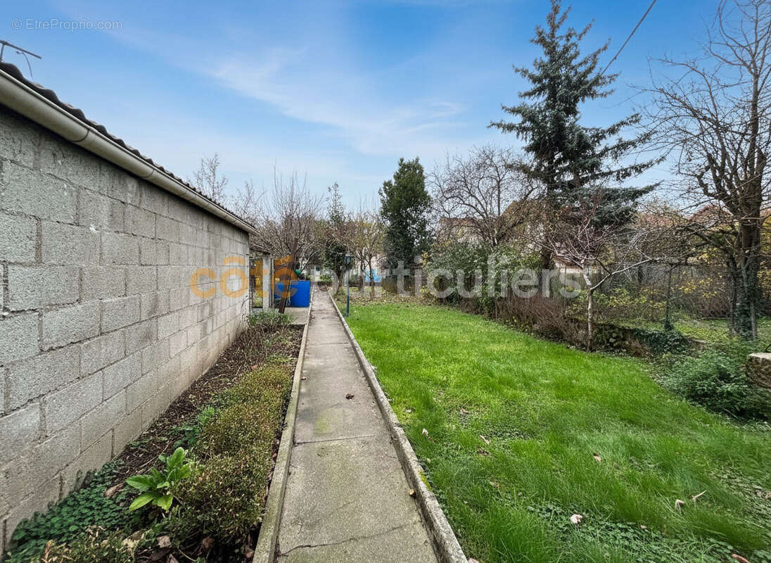 Maison à VILLENEUVE-SAINT-GEORGES