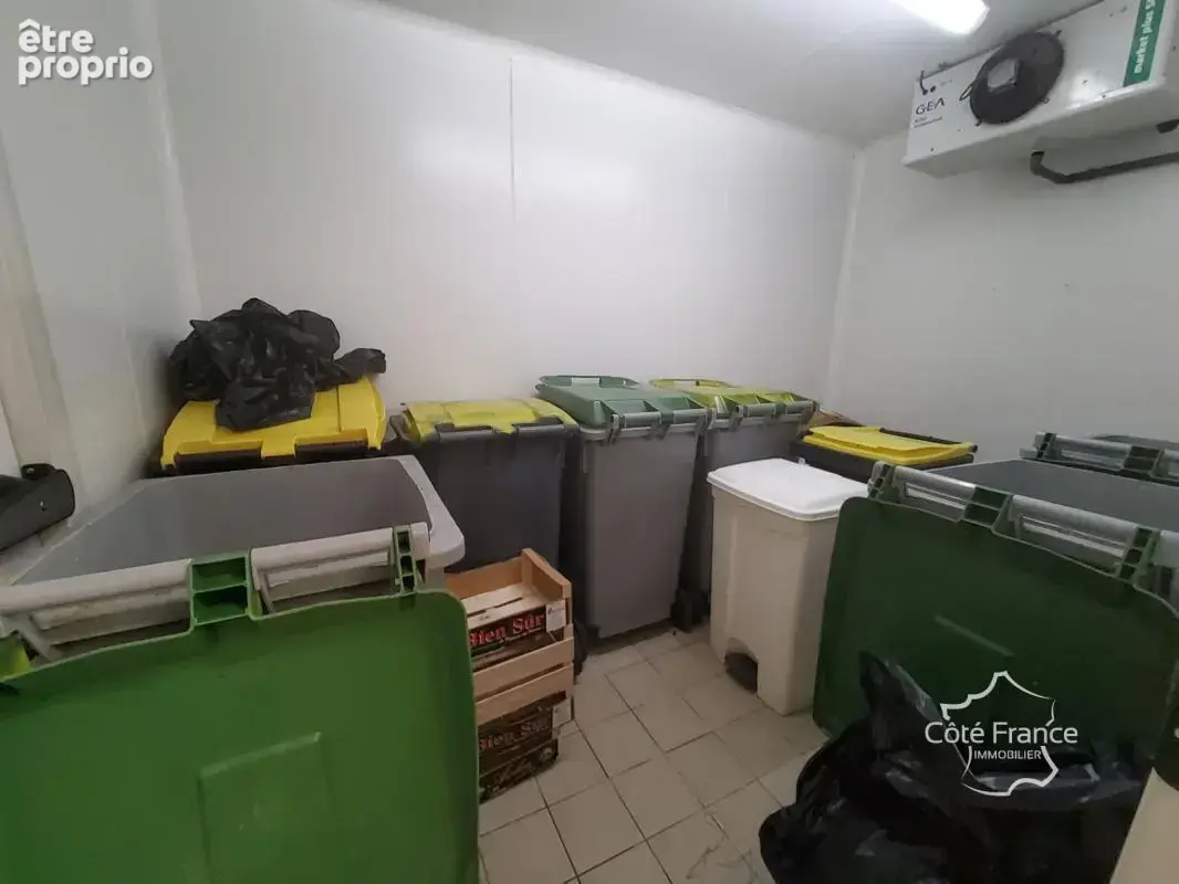 À VENDRE   Fonds et Murs Commerciaux Activité Traiteur   GIV - photo 15