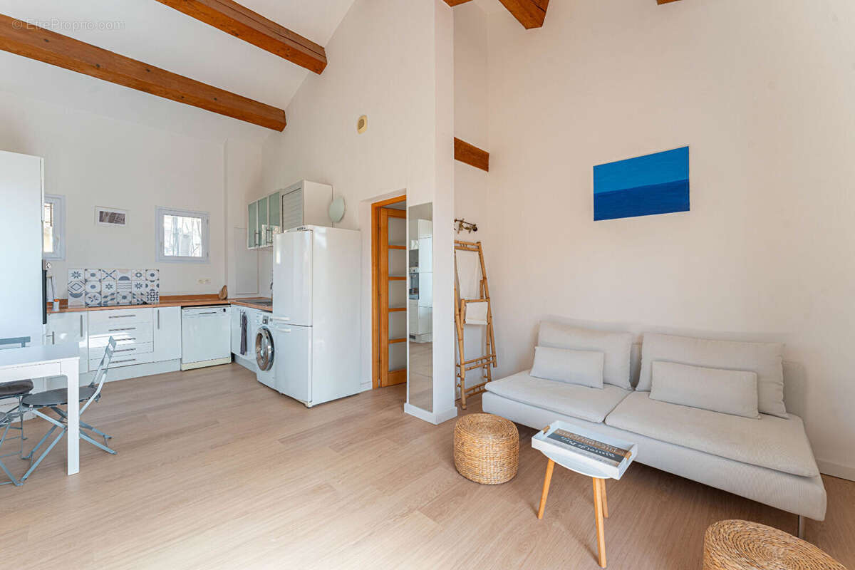 Appartement à SAUSSET-LES-PINS