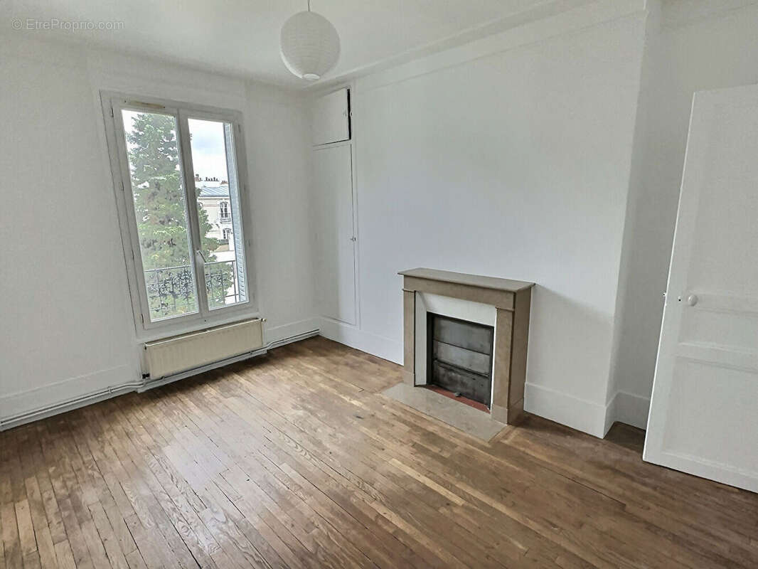 Appartement à IVRY-SUR-SEINE