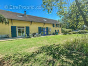 Maison à FAVERGES-DE-LA-TOUR