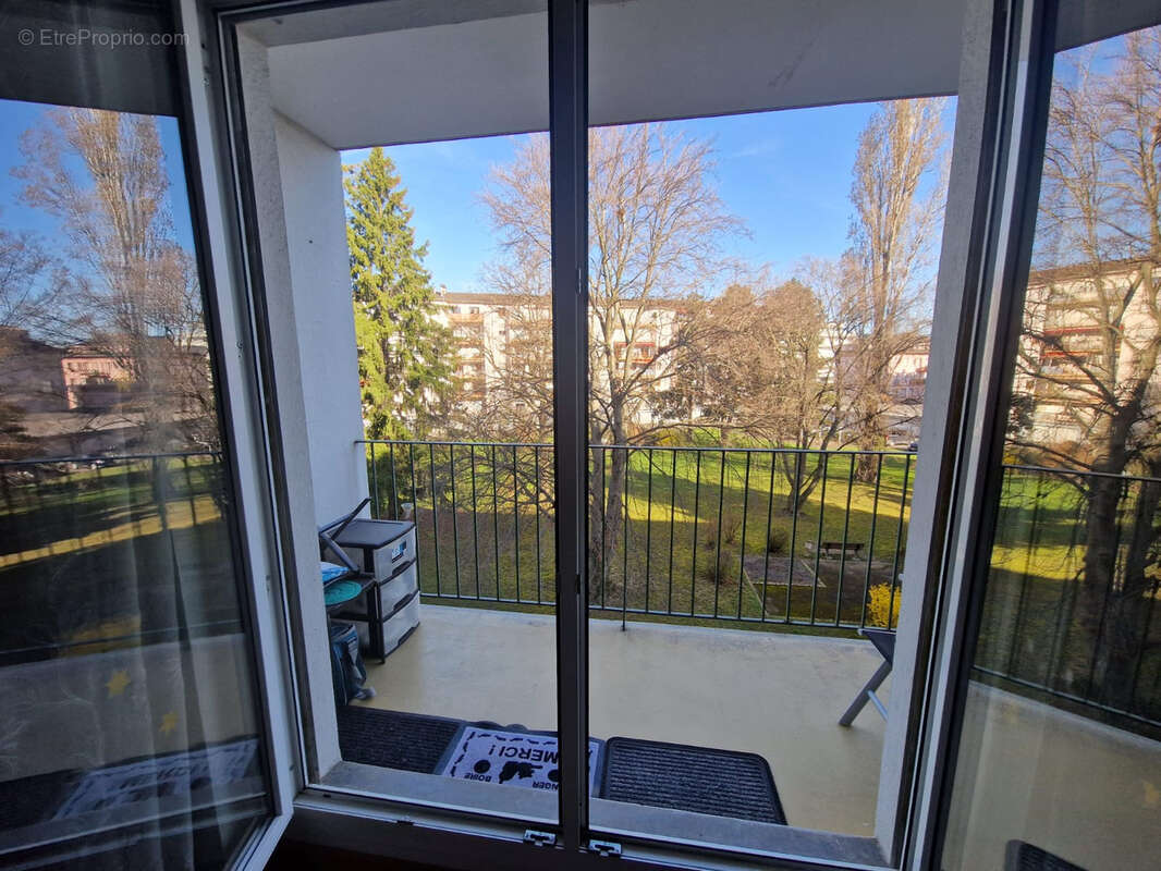 Idéal investissement   F3 avec balcons proche frontière suisse - photo 9
