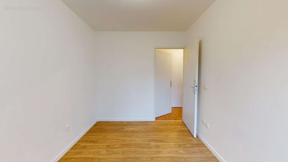 Appartement à FONTENAY-LE-FLEURY