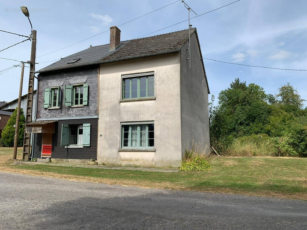 Maison à FRAILLICOURT