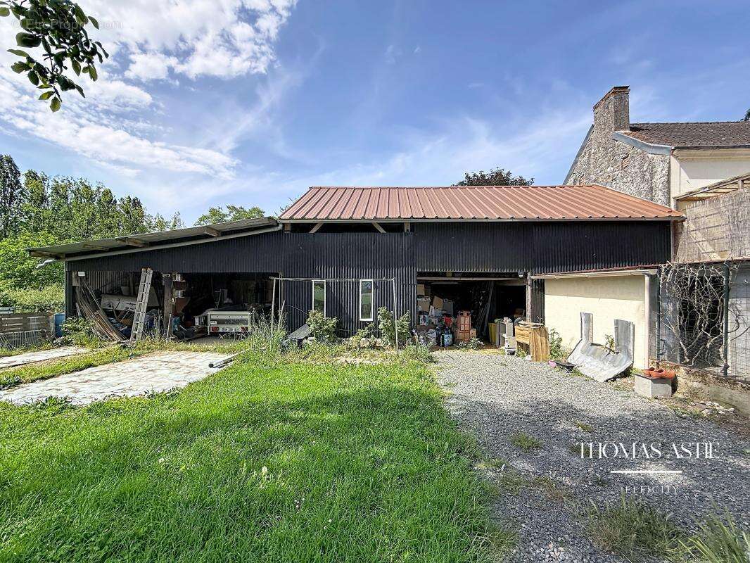 Maison 101 m² à Noyant  - photo 14