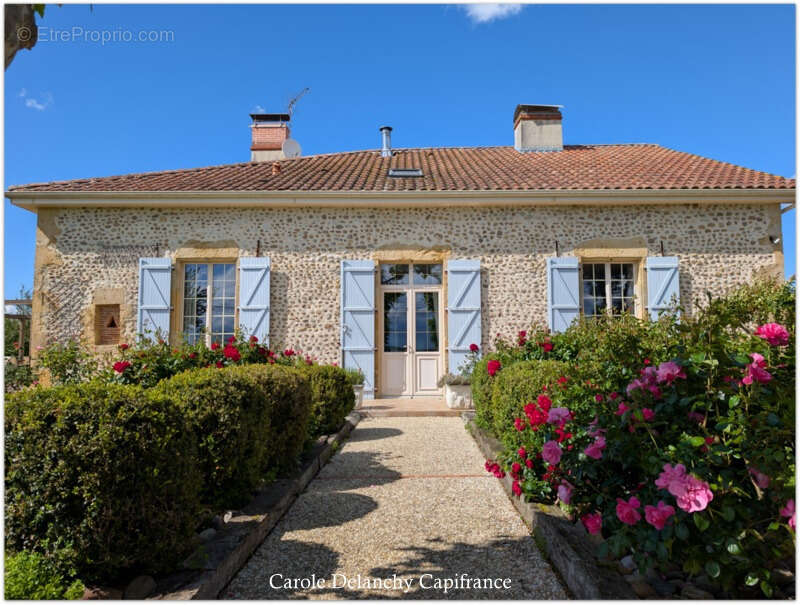 Ancien presbytère rénové – 232 m² – 4 chambres – Dépendances – Terrain de 2 959 m², Saint-Agnet (5 min Garlin / 10 min Aire-sur- - photo 16
