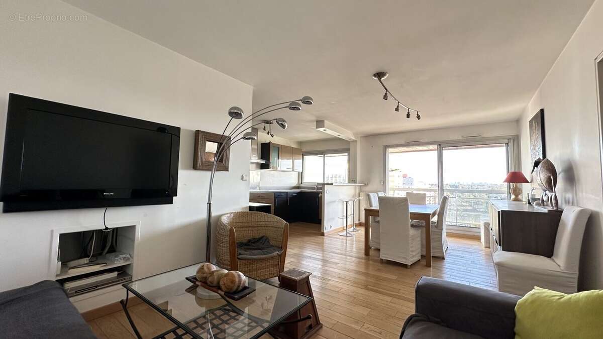 Appartement à SURESNES