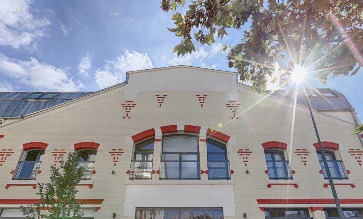 Appartement à LA GARENNE-COLOMBES