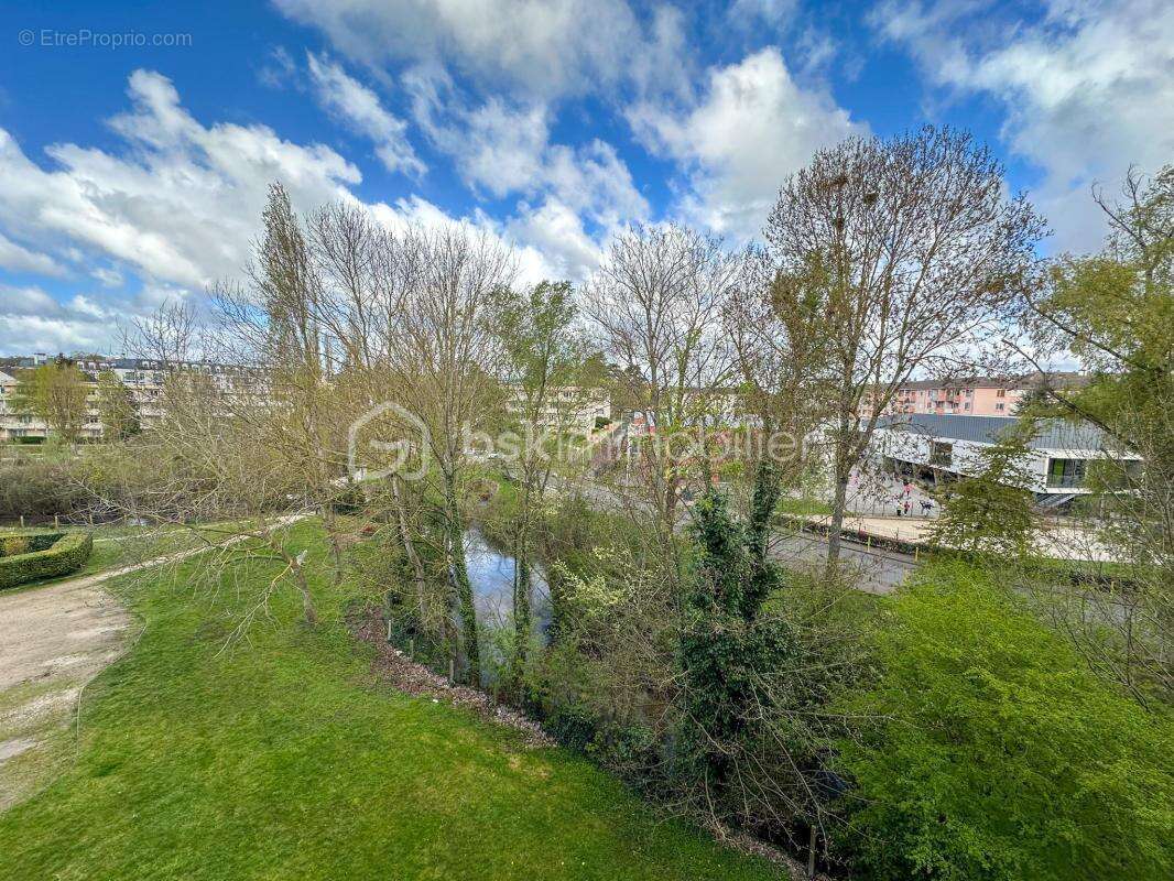 Appartement à SAINT-FARGEAU-PONTHIERRY