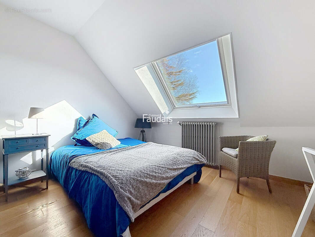 Maison 170 m² à Saint-Lo  - photo 9