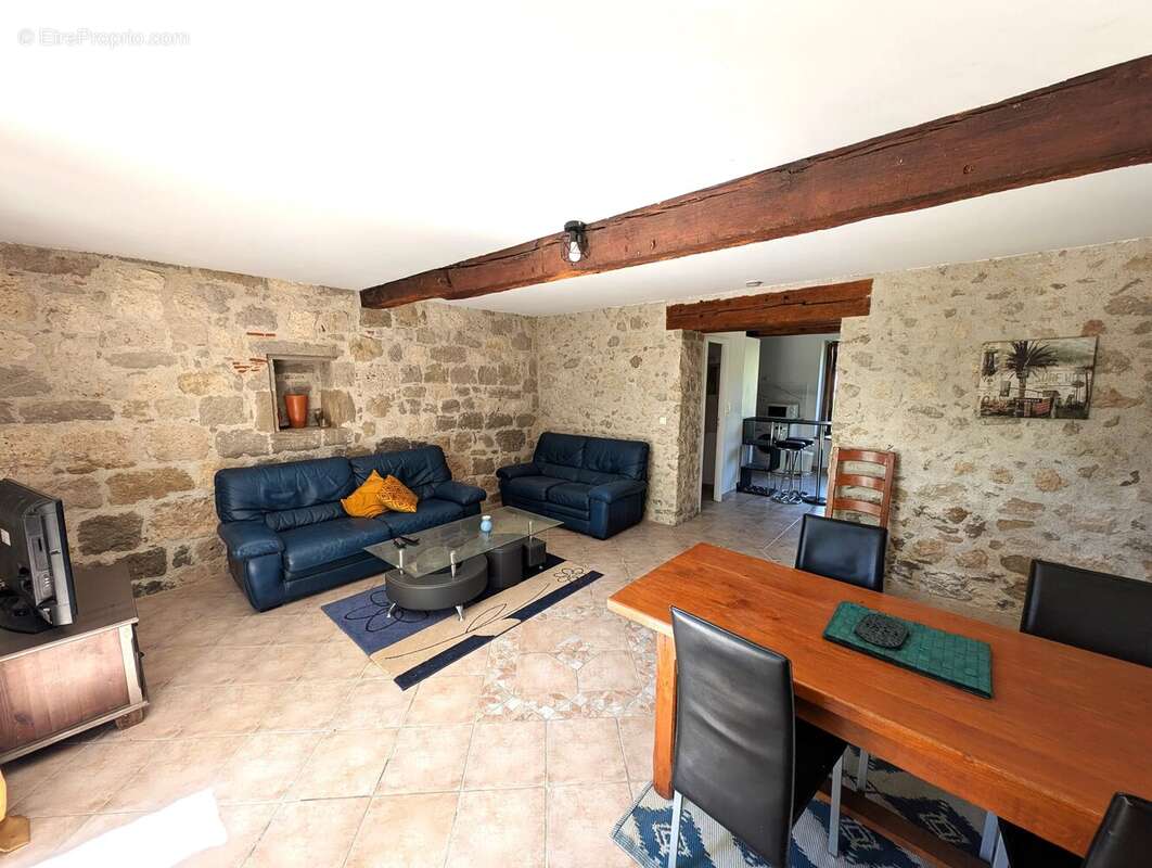 Belle maison en pierre avec gites et piscine - photo 7