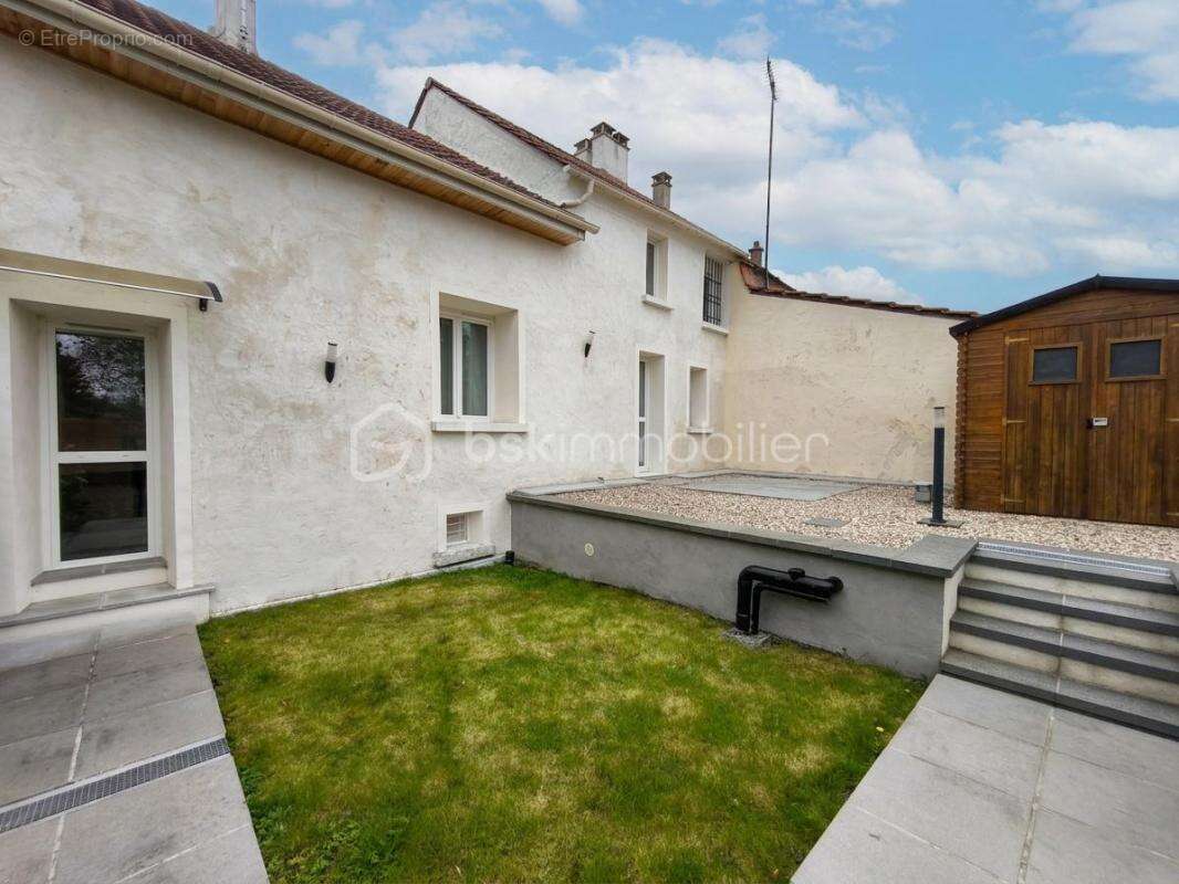 Maison à LIZY-SUR-OURCQ