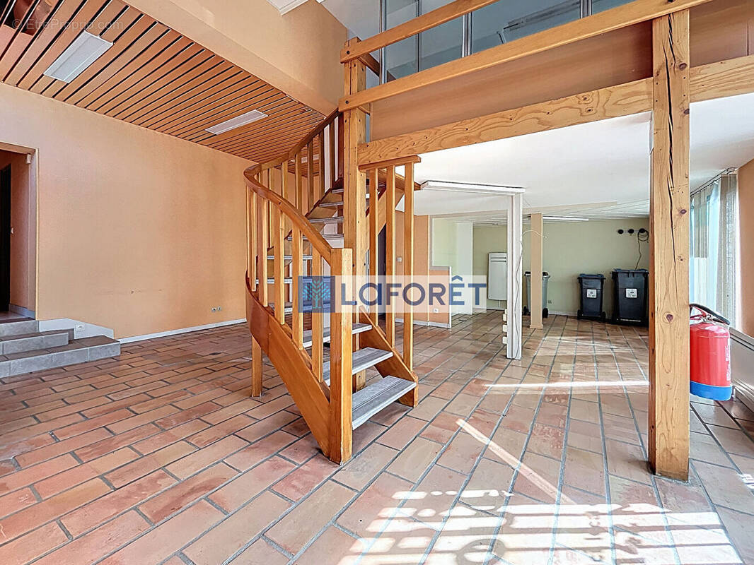 Commerce à CHAUMONT