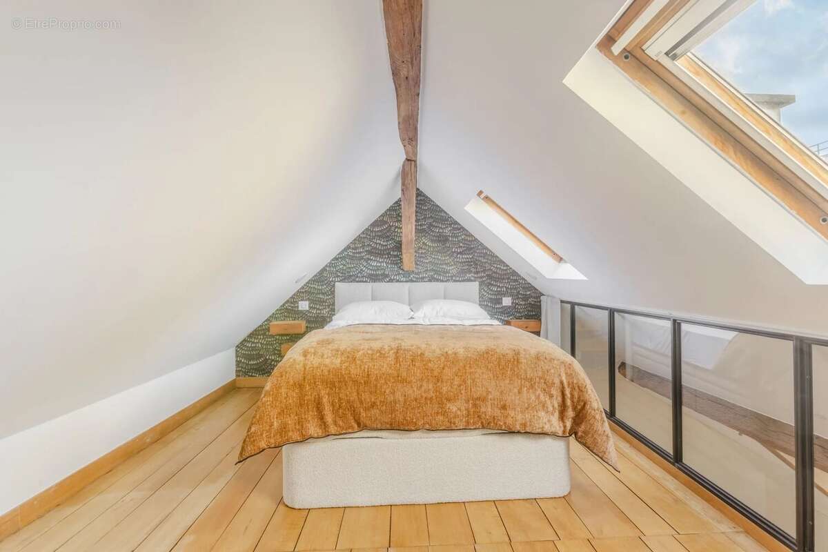 Appartement à PARIS-3E