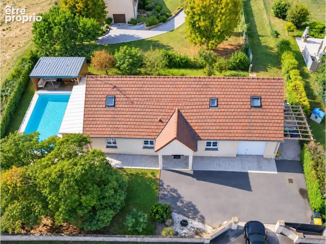 Maison 8 pièces 169 m² à vendre à Sassenay (71530) - photo 1