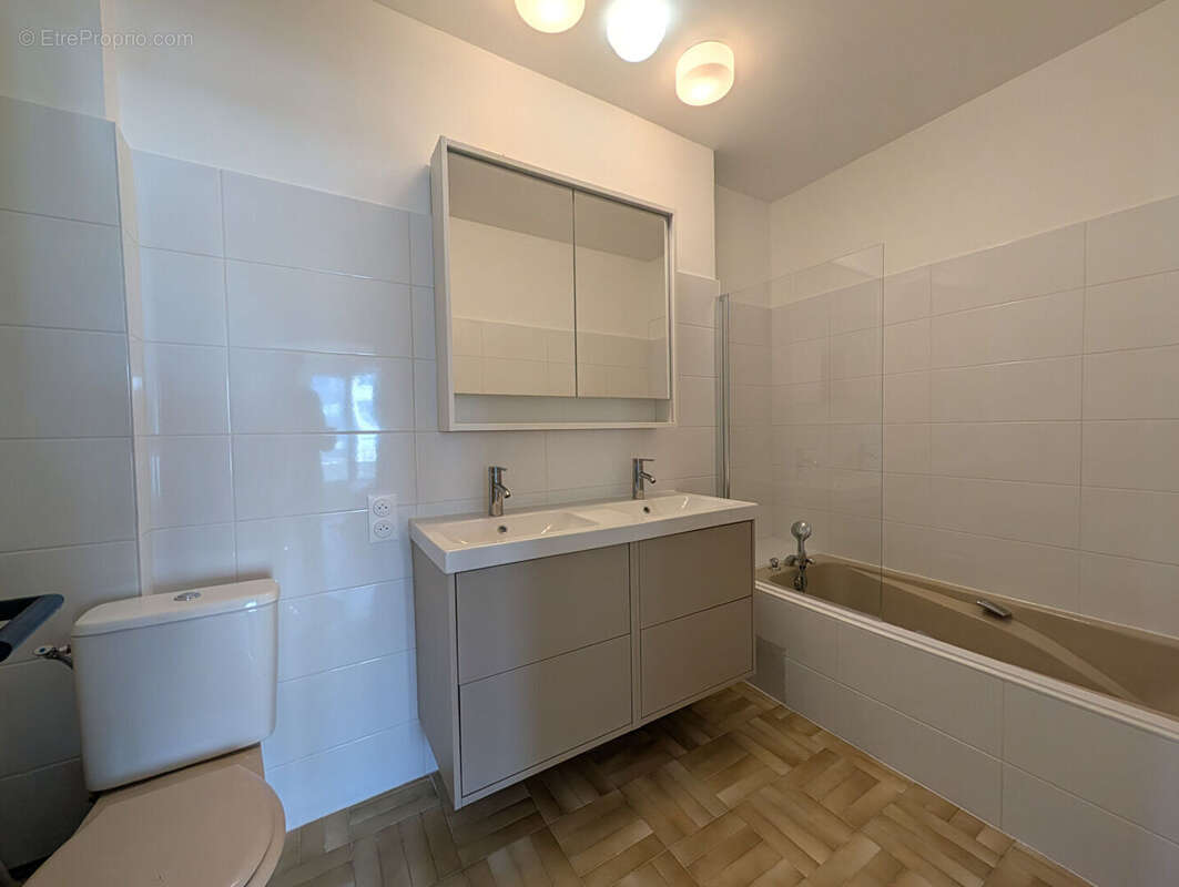 Appartement à BRON