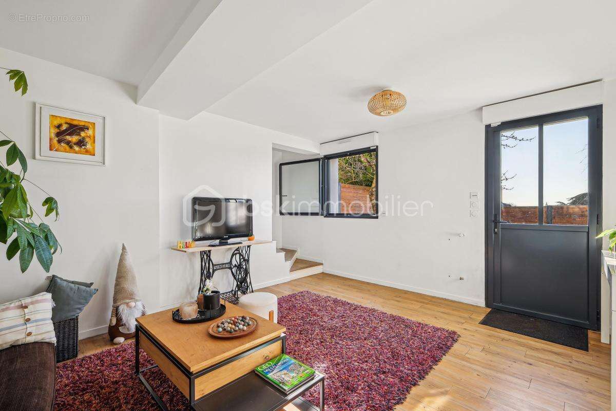 Maison à LE PLESSIS-ROBINSON