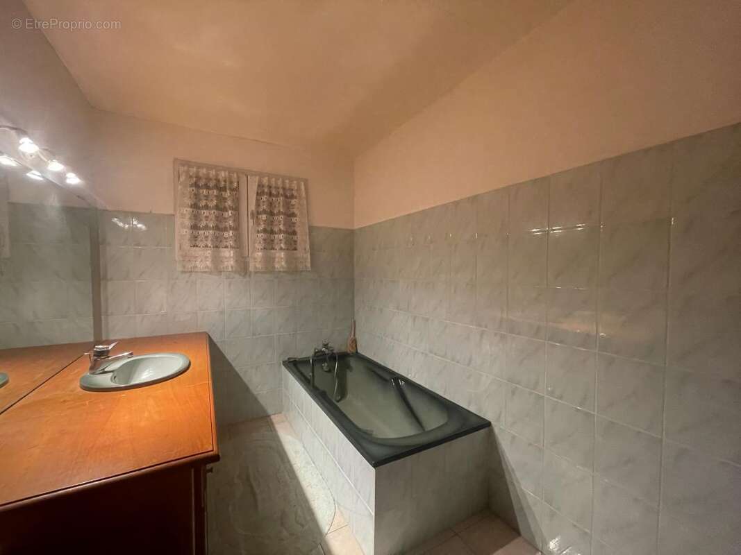 Maison à CLERMONT-L&#039;HERAULT