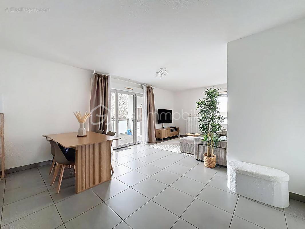 Appartement à ECHIROLLES