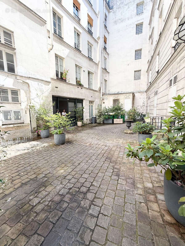 Appartement à PARIS-5E