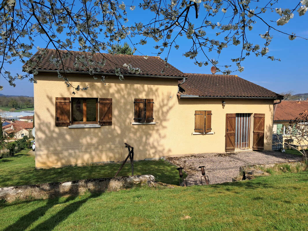 Maison à SAINT-CERE